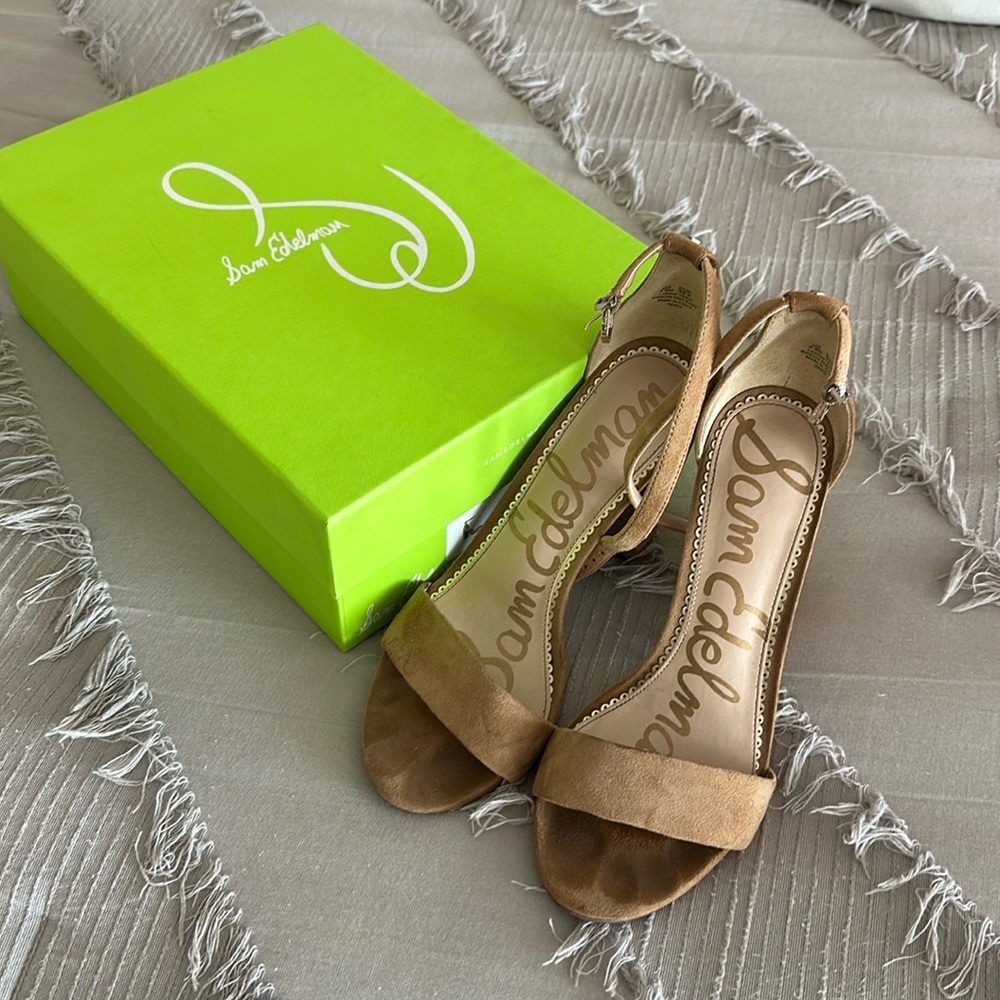 Sam Edelman nude heels